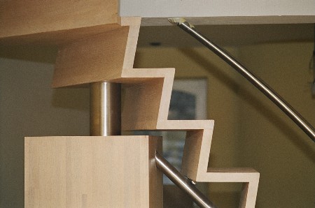 JA1202_ESC_1
